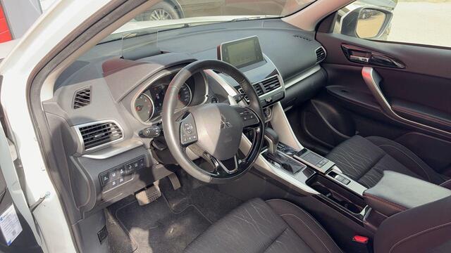 Mitsubishi ECLIPSE Cross 1.5 DI-T First Edition HUD / 360 CAMERA / CARPLAY / LED / STOELVERW / CRUISE / TREKHAAK / CLIMA / NAP