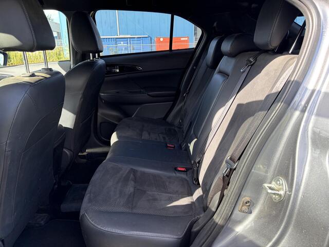 Mitsubishi ECLIPSE Cross 2.4 PHEV Intense+ NAVI/LM/CAMERA/CARPLAY/CRUISE
