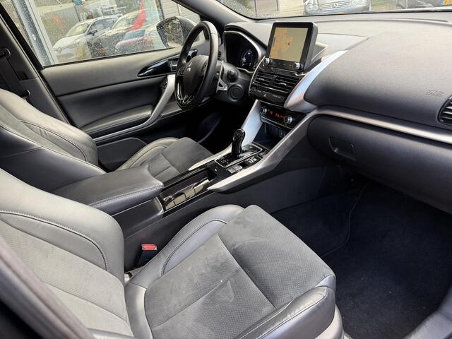 Mitsubishi ECLIPSE Cross 2.4 PHEV Intense+ AWD | CAMERA | ELEKTRISCH VERSTELBARE STOELEN | STOELVERWARMING | STOEL KOELING | NAVIGATIE | LED | APPLE CARPLAY / ANDROID AUTO | ADAPTIEVE CRUISECONTROL |