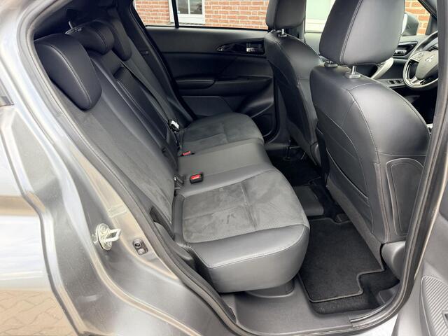 Mitsubishi ECLIPSE Cross 2.4 PHEV Intense+ Apple carplay / Android Auto