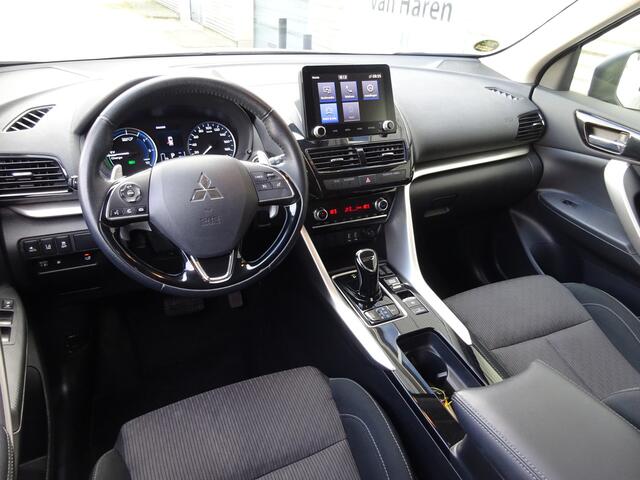 Mitsubishi ECLIPSE Cross 2.4 PHEV AFN TREKHAAK CAMERA CARPLAY SOH 98%
