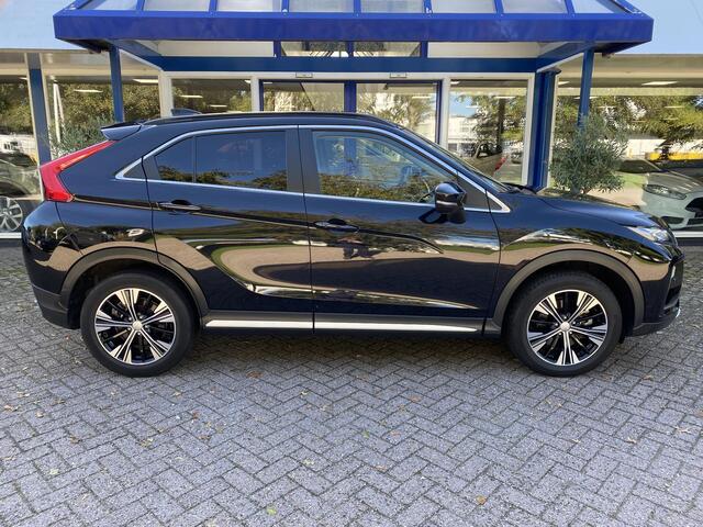 Mitsubishi ECLIPSE Cross 1.5 DI-T First Edition Stoelverwarming / Head-up / 360 Camera / Trekhaak /