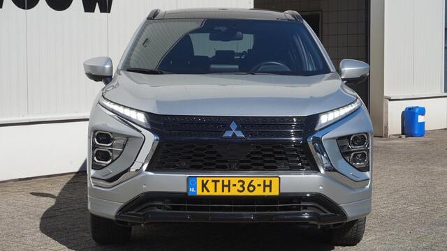 Mitsubishi ECLIPSE Cross 2.4 PHEV Panoramadak | SOH 99.2% | Elektr Verst. Stoelen | PDC V+A
