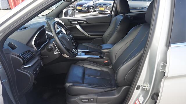Mitsubishi ECLIPSE Cross 2.4 PHEV Panoramadak | SOH 99.2% | Elektr Verst. Stoelen | PDC V+A