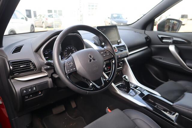 Mitsubishi ECLIPSE Cross 2.4 PHEV Intense+ Trekhaak | All Seasons