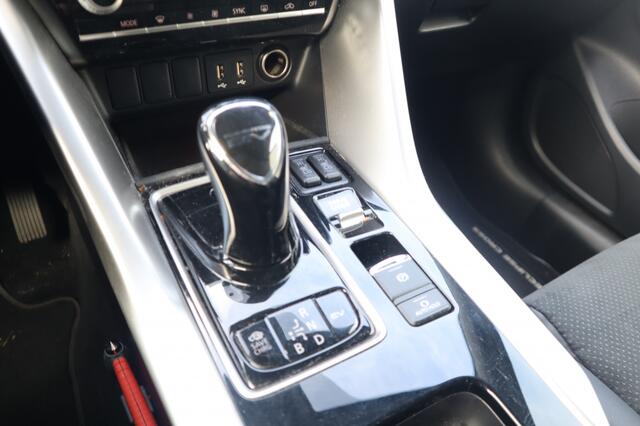 Mitsubishi ECLIPSE Cross 2.4 PHEV Intense+ Trekhaak | All Seasons