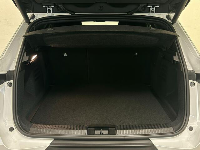 Mitsubishi GRANDIS 1.8 HEV Instyle | 360º Camera | Elektrische achterklep | Navigatie |