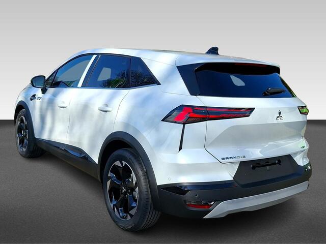 Mitsubishi GRANDIS 1.8 HEV Intense+ inclusief ¤ 2500,- voorraad korting