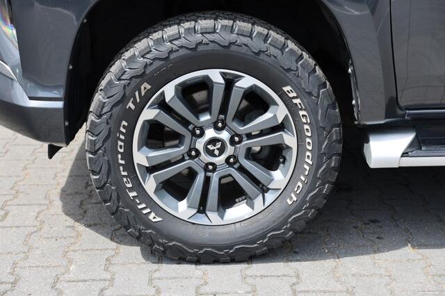 Mitsubishi L200 2.2 DI-D CLUB CAB INTENSE 4WD VAN