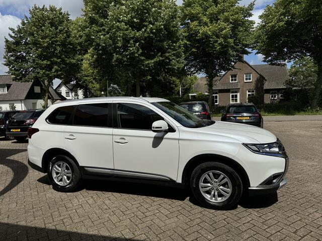 Mitsubishi OUTLANDER 2.0 Business Edition Climate Control