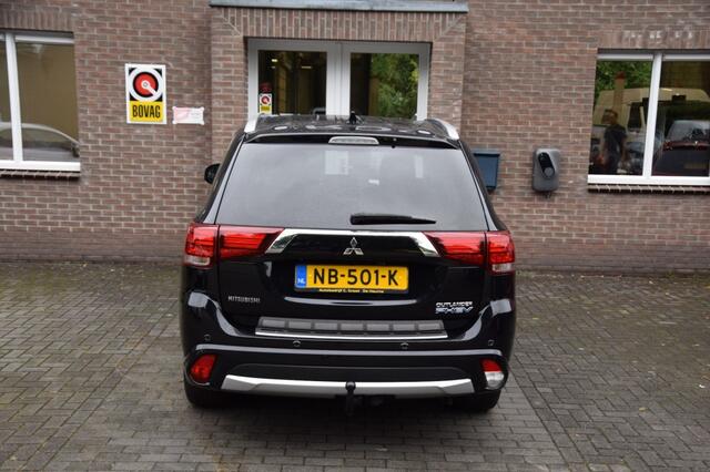 Mitsubishi OUTLANDER 2.0 PHEV PREMIUM