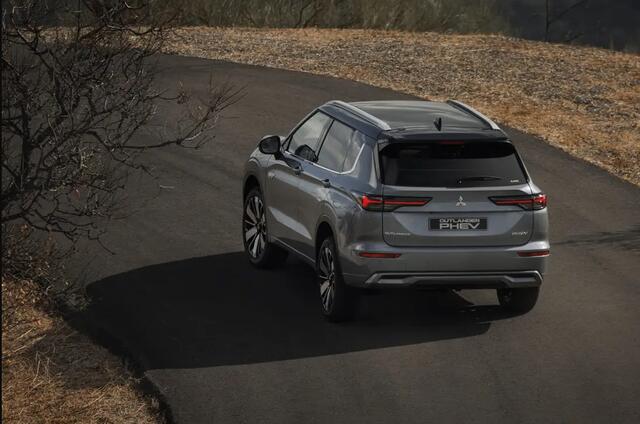 Mitsubishi OUTLANDER 2.4 PHEV Instyle+ | NIEUW MODEL | LEVERING 2025 | NU TE BESTELLEN! |