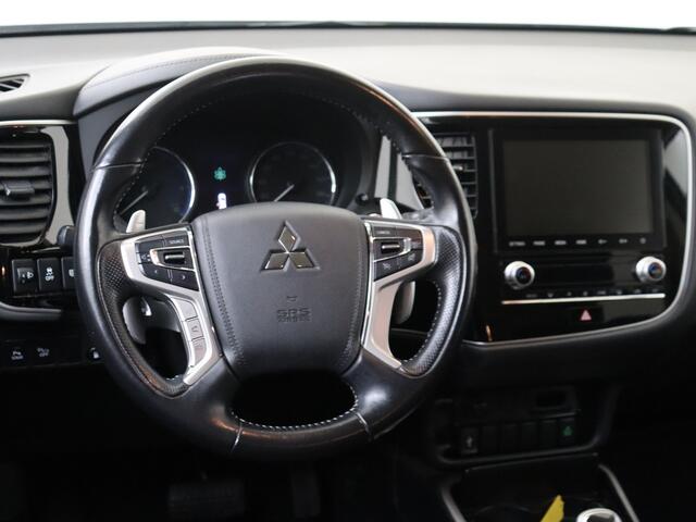 Mitsubishi OUTLANDER 2.4 PHEV Pure 225 pk Automaat | Climate Control | Trekhaak | Navigatie by App