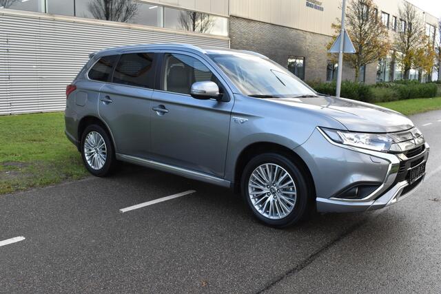 Mitsubishi OUTLANDER 2.4 PHEV Instyle Standkachel Navigatie