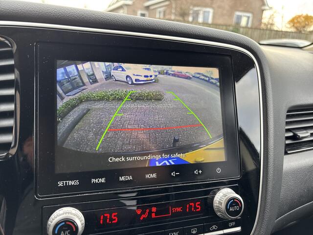 Mitsubishi OUTLANDER 2.4 PHEV Intense Automaat Trekhaak / Carplay / Stoelverwarming