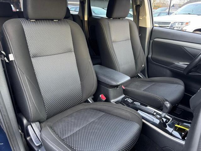 Mitsubishi OUTLANDER 2.0 Benzine Connect Pro Automaat 2017