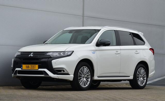 Mitsubishi OUTLANDER PHEV 2.4 INTENSE PLUS 4WD | PLUG IN HYBRID | V2G | ADAPTIEF CRUISE | FABRIEKGARANTIE TOT 20-10-2029* | ALL IN RIJKLAARPRIJS