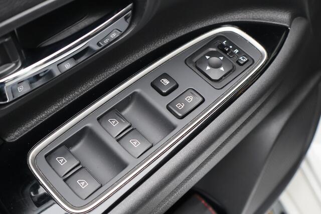 Mitsubishi OUTLANDER 2.4 PHEV Intense+