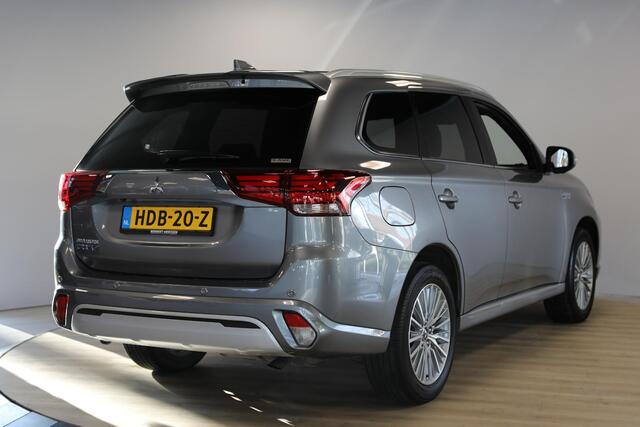 Mitsubishi OUTLANDER 2.4 PHEV Instyle | Schuif- opendak | Cruise Adaptief | 360 Camera