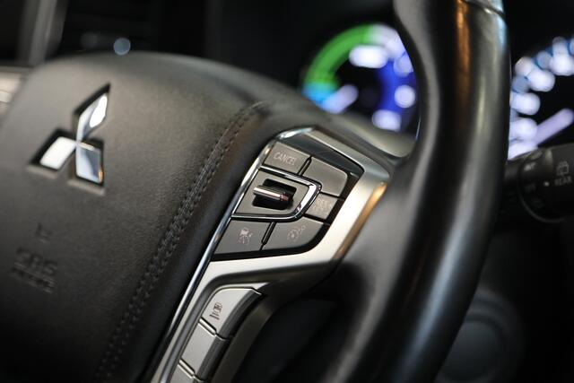 Mitsubishi OUTLANDER 2.4 PHEV Instyle | Schuif- opendak | Cruise Adaptief | 360 Camera