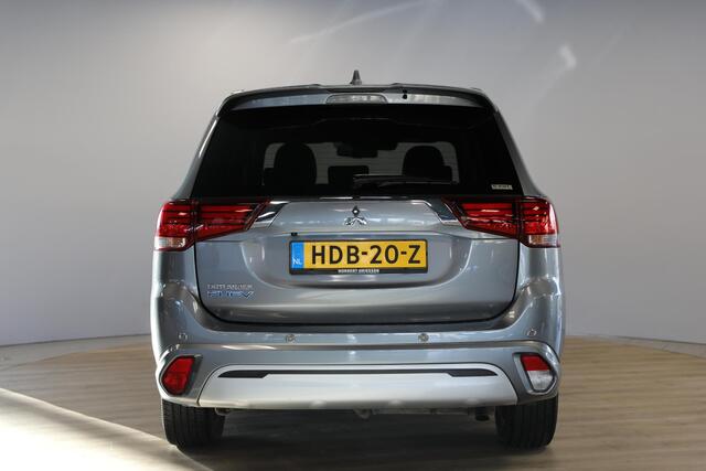Mitsubishi OUTLANDER 2.4 PHEV Instyle | Schuif- opendak | Cruise Adaptief | 360 Camera