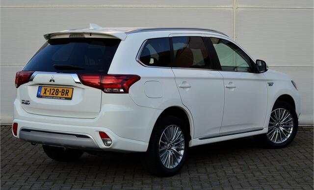Mitsubishi OUTLANDER PHEV 2.4 INTENSE 4WD | PLUG IN HYBRID | V2G | MY2020 | FABRIEKGARANTIE TOT 30-06-2028* | ALL IN RIJKLAARPRIJS