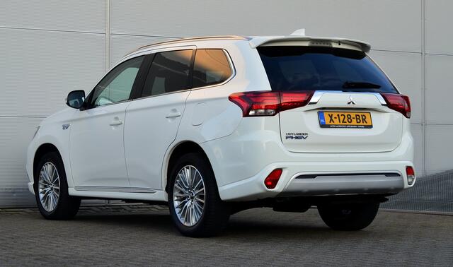Mitsubishi OUTLANDER PHEV 2.4 INTENSE 4WD | PLUG IN HYBRID | V2G | MY2020 | FABRIEKGARANTIE TOT 30-06-2028* | ALL IN RIJKLAARPRIJS