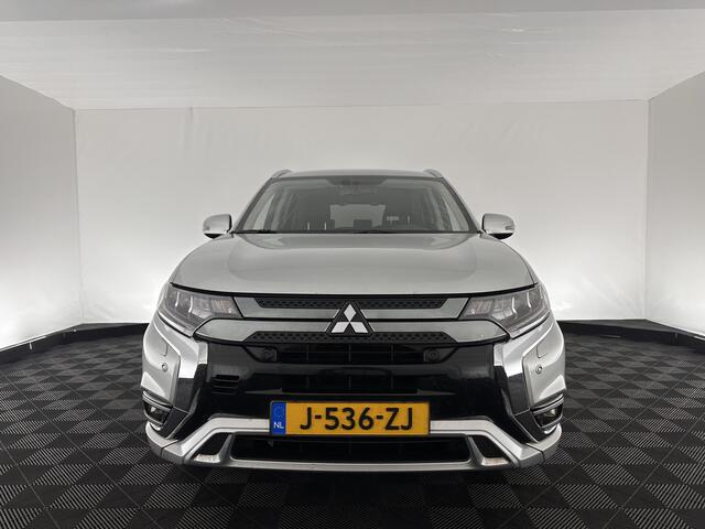 Mitsubishi OUTLANDER 2.4 PHEV Intense (INCL.BTW) *FULL-LED | 1/2LEATHER-MICROFIBRE | COMFORT-SEATS | APP.CONNECT | CAMERA | KEYLESS | DAB+ | ECC | PDC | CRUISE | TOWBAR | 18''ALU*