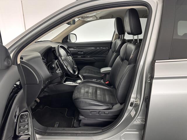 Mitsubishi OUTLANDER 2.4 PHEV Intense (INCL.BTW) *FULL-LED | 1/2LEATHER-MICROFIBRE | COMFORT-SEATS | APP.CONNECT | CAMERA | KEYLESS | DAB+ | ECC | PDC | CRUISE | TOWBAR | 18''ALU*
