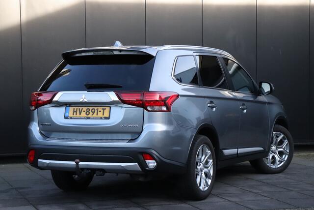 Mitsubishi OUTLANDER 2.0 Business Edition AUTOMAAT | CAMERA | TREKHAAK | NAVI | CRUISE |