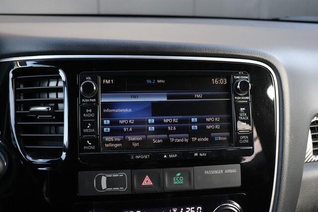 Mitsubishi OUTLANDER 2.0 Business Edition AUTOMAAT | CAMERA | TREKHAAK | NAVI | CRUISE |