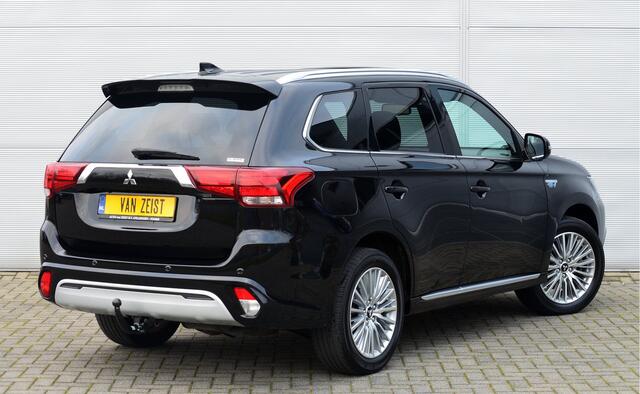 Mitsubishi OUTLANDER PHEV 2.4 INSTYLE 4WD | PLUG IN HYBRID | V2G | SCHUIFDAK | ADAPTIEF CRUISE | TREKHAAK 1500KG | FABRIEKGARANTIE TOT 03-08-2029* | ALL IN RIJKLAARPRIJS
