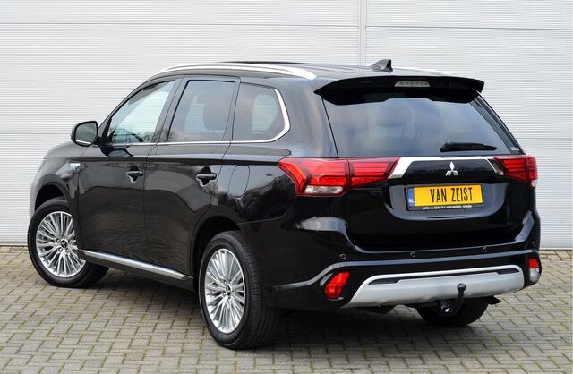 Mitsubishi OUTLANDER PHEV 2.4 INSTYLE 4WD | PLUG IN HYBRID | V2G | SCHUIFDAK | ADAPTIEF CRUISE | TREKHAAK 1500KG | FABRIEKGARANTIE TOT 03-08-2029* | ALL IN RIJKLAARPRIJS