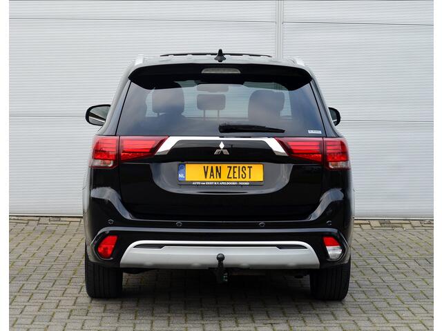 Mitsubishi OUTLANDER PHEV 2.4 INSTYLE 4WD | PLUG IN HYBRID | V2G | SCHUIFDAK | ADAPTIEF CRUISE | TREKHAAK 1500KG | FABRIEKGARANTIE TOT 03-08-2029* | ALL IN RIJKLAARPRIJS