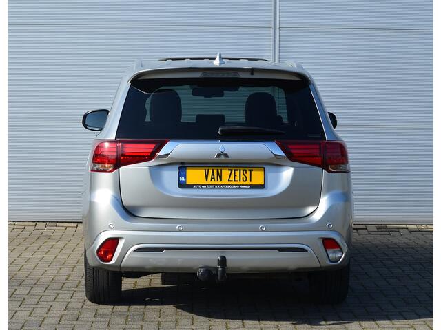Mitsubishi OUTLANDER PHEV 2.4 INSTYLE 4WD | PLUG IN HYBRID | V2G | FULL OPTIONS | SCHUIDAK | ADAPTIEF CRUISE | FABRIEKGARANTIE TOT 11-11-2029* | ALL IN RIJKLAARPRIJS