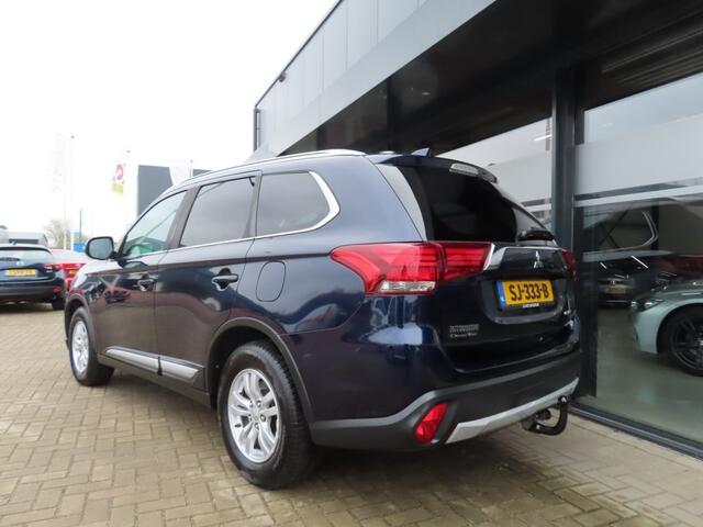 Mitsubishi OUTLANDER 2.0 business Edition Ecc Apple/C Trekhaak 2018
