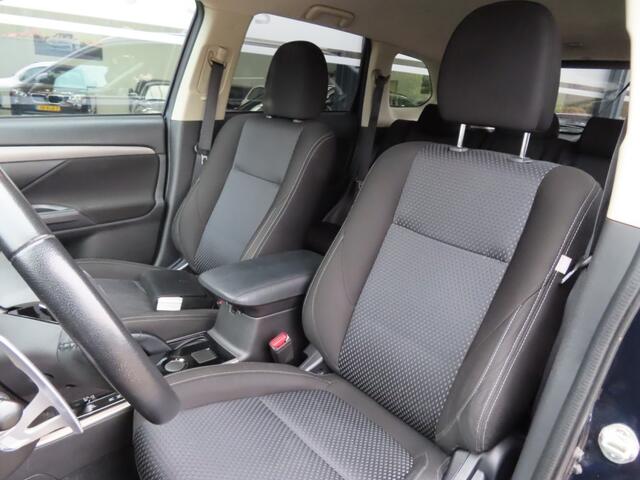 Mitsubishi OUTLANDER 2.0 business Edition Ecc Apple/C Trekhaak 2018