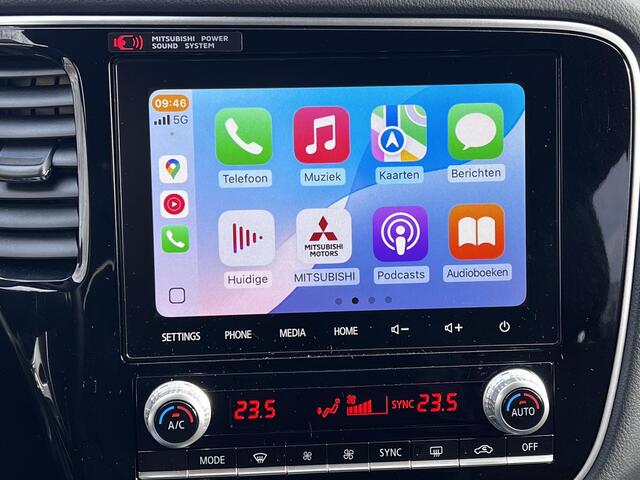 Mitsubishi OUTLANDER 2.4 PHEV Instyle Automaat / Trekgewicht 1.500 kg / Adaptief CC / Navigatie via Apple Carplay Android / Stuur- en stoelverwarming / Camera 360° / Winterbandenset meerprijs ¤ 599 /