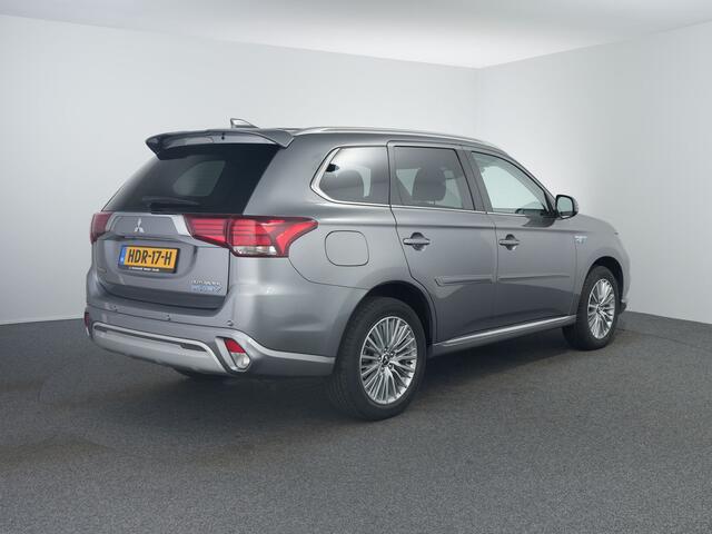 Mitsubishi OUTLANDER 2.4 PHEV Intense | Carplay | Camera |