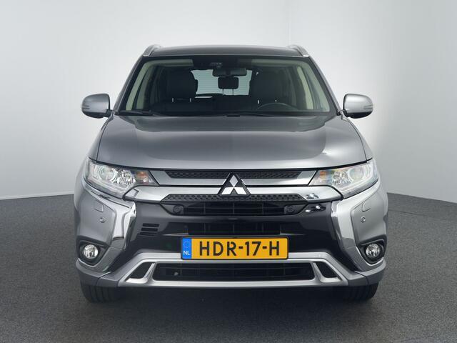 Mitsubishi OUTLANDER 2.4 PHEV Intense | Carplay | Camera |
