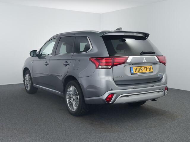 Mitsubishi OUTLANDER 2.4 PHEV Intense | Carplay | Camera |