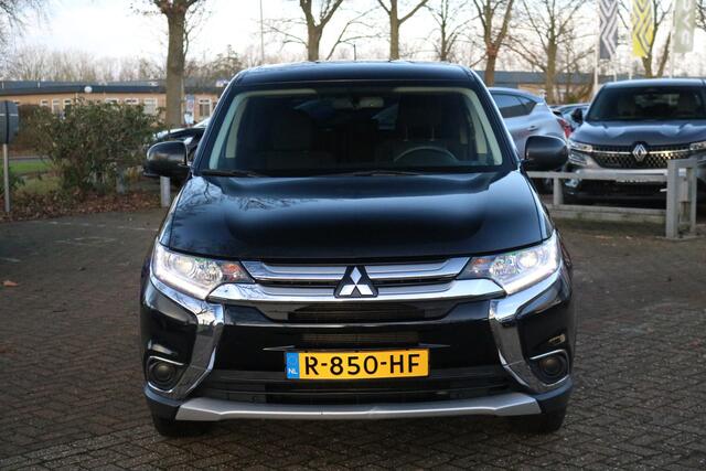 Mitsubishi OUTLANDER 2.0 Business Edition | Clima | Cruise | Trekhaak