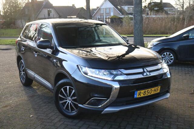 Mitsubishi OUTLANDER 2.0 Business Edition | Clima | Cruise | Trekhaak