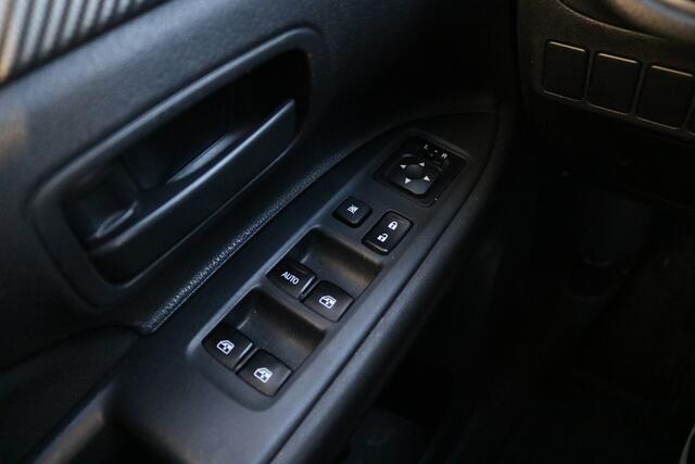 Mitsubishi OUTLANDER 2.0 Business Edition | Clima | Cruise | Trekhaak