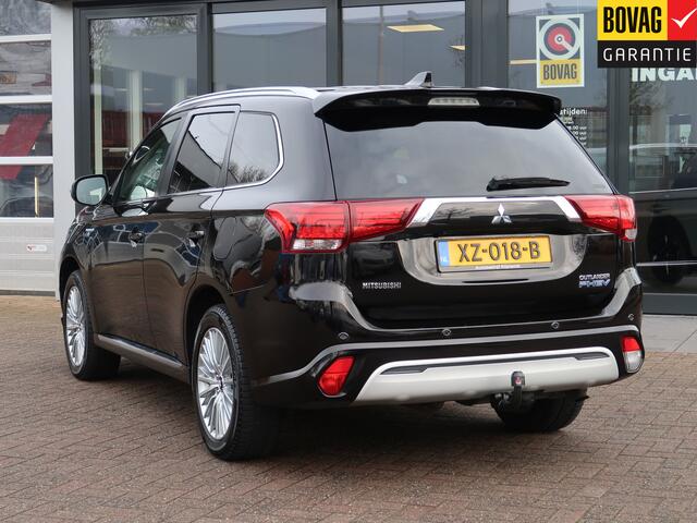Mitsubishi OUTLANDER 2.4 PHEV Intense+ | schuifdak | trekhaak | camera |