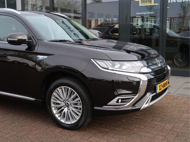 Mitsubishi OUTLANDER 2.4 PHEV Intense+ | schuifdak | trekhaak | camera |