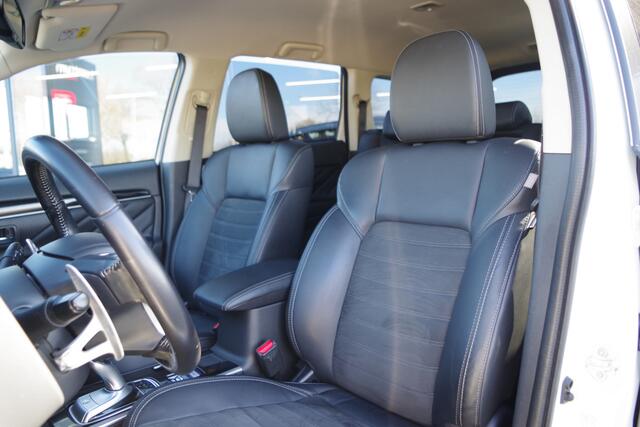 Mitsubishi OUTLANDER 2.4 PHEV Pure+, Leder-Alcantara, Adap. Cruise Control, Climate Control