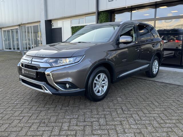 Mitsubishi OUTLANDER 2.0 Business Edition | Carplay | Camera | Cruise |