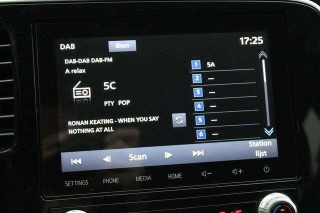 Mitsubishi OUTLANDER 2.4 PHEV 240pk Pure automaat ECC/navi/cruise/camera/trekhaak