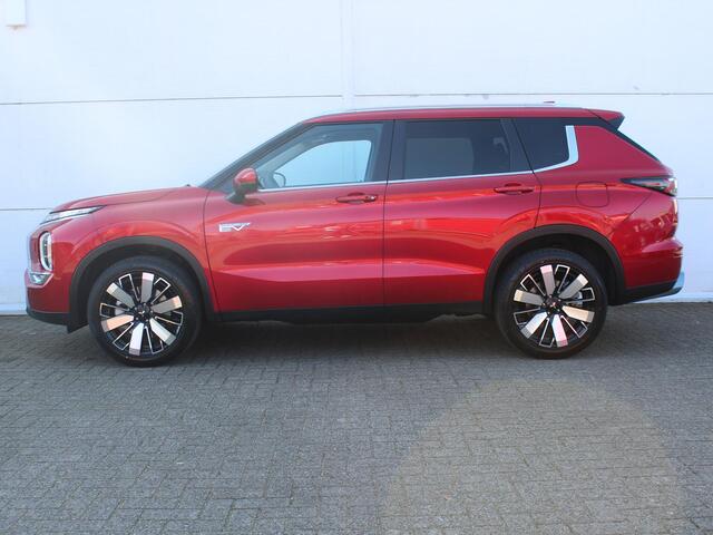 Mitsubishi OUTLANDER 2.4 PHEV First Edition / Nieuw Model 2025 / ¤1000,- Early Buyer Bonus / Elektrische Range 86 KM WLTP / 1600KG Trekgewicht / 8 Jaar Fabrieksgarantie